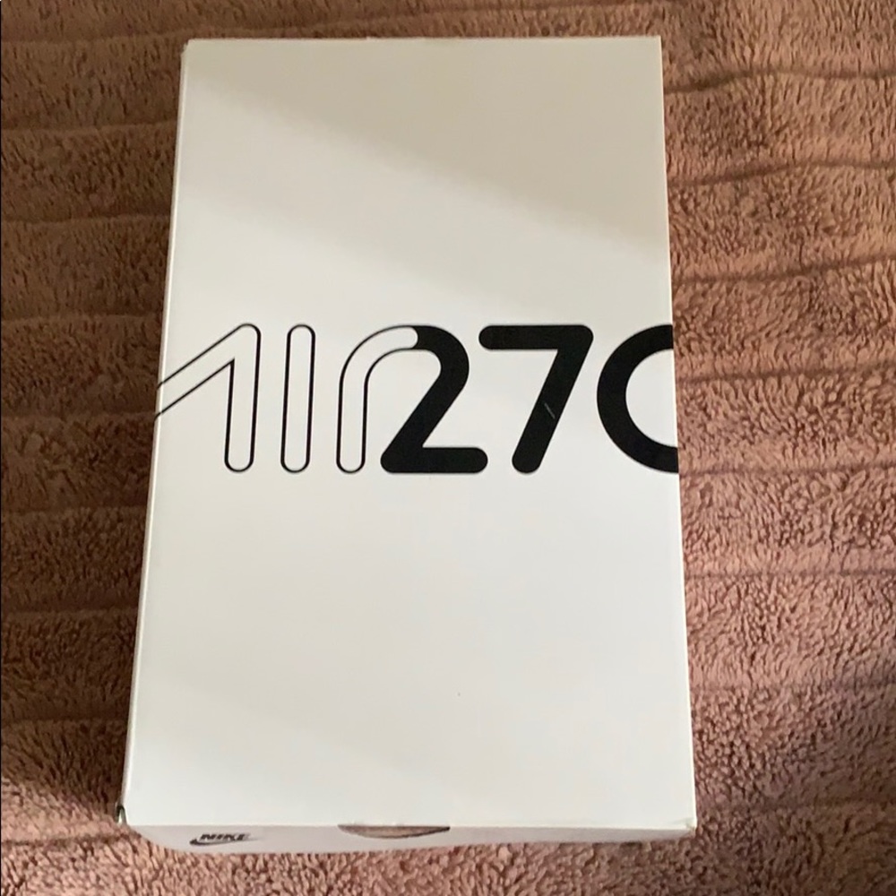 Nike Women Air max 270